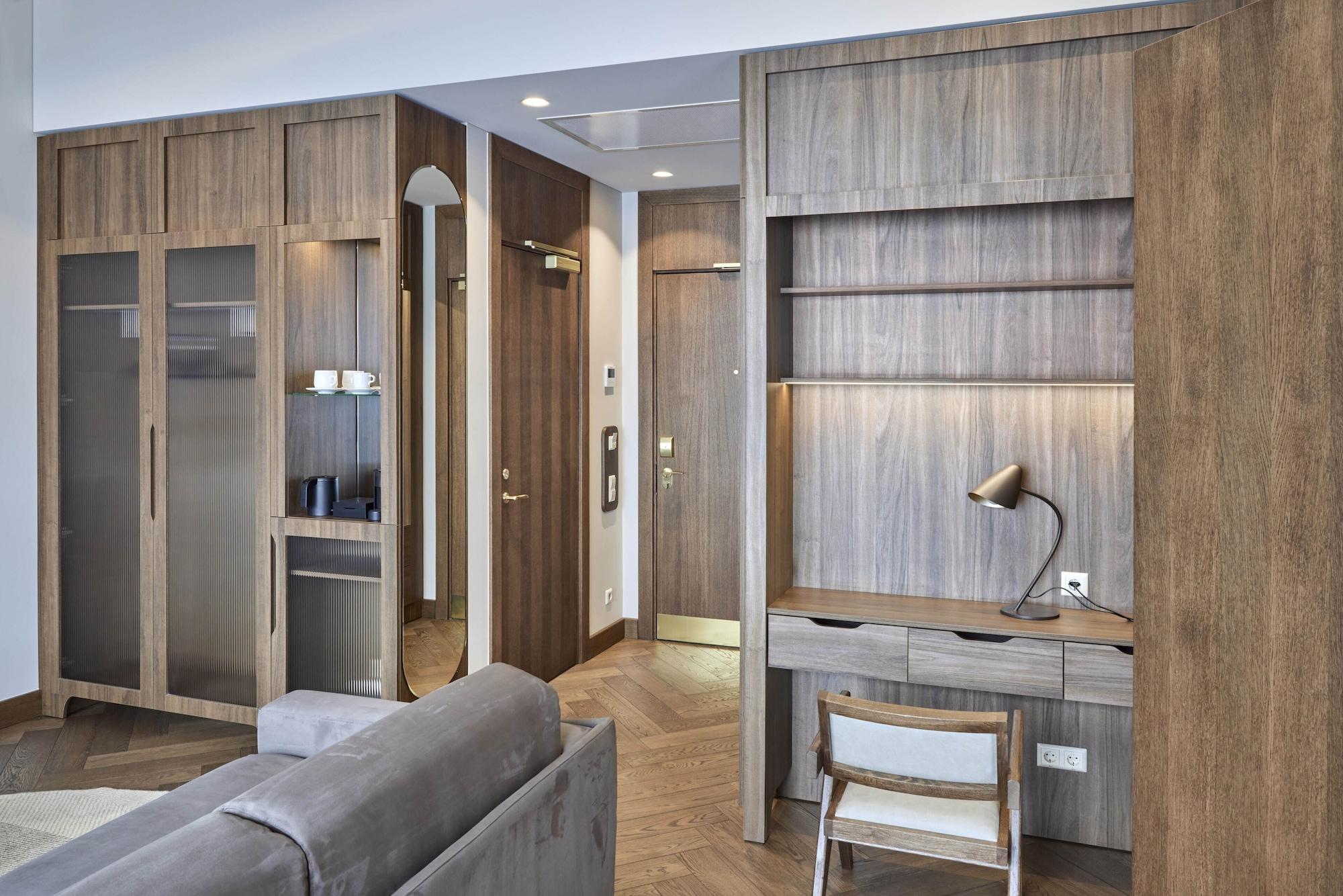 Neringa Hotel 4*